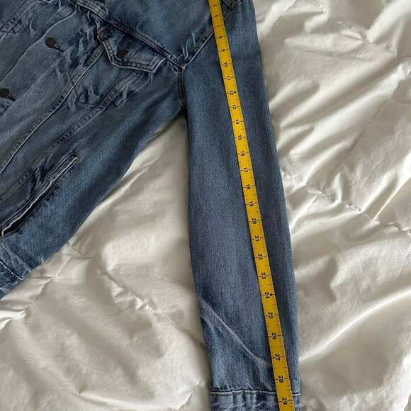 VINTAGE LEVIS Men's Trucker Jacket - Picture 5 of 5